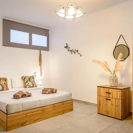 Inas House Santorini דירה *